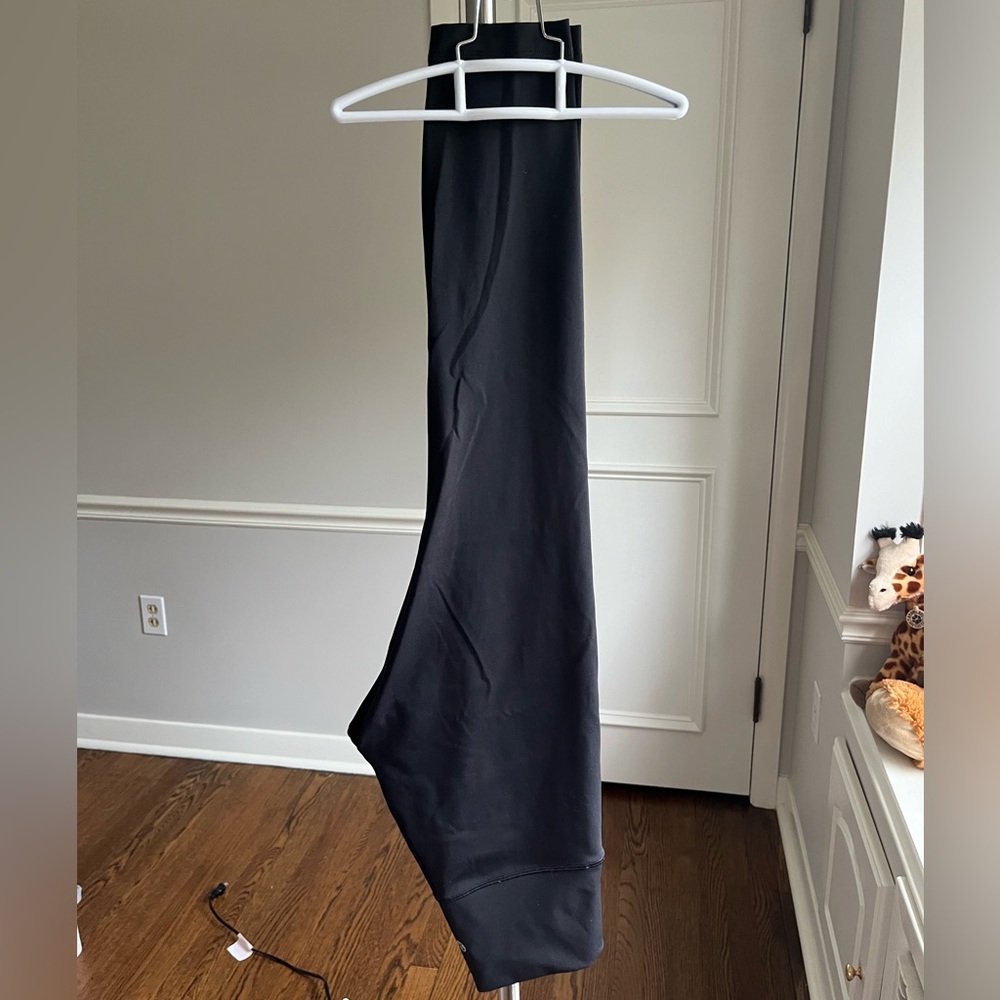 Lululemon Wunder Under High-Rise Tight 25" *Luxtreme size 6